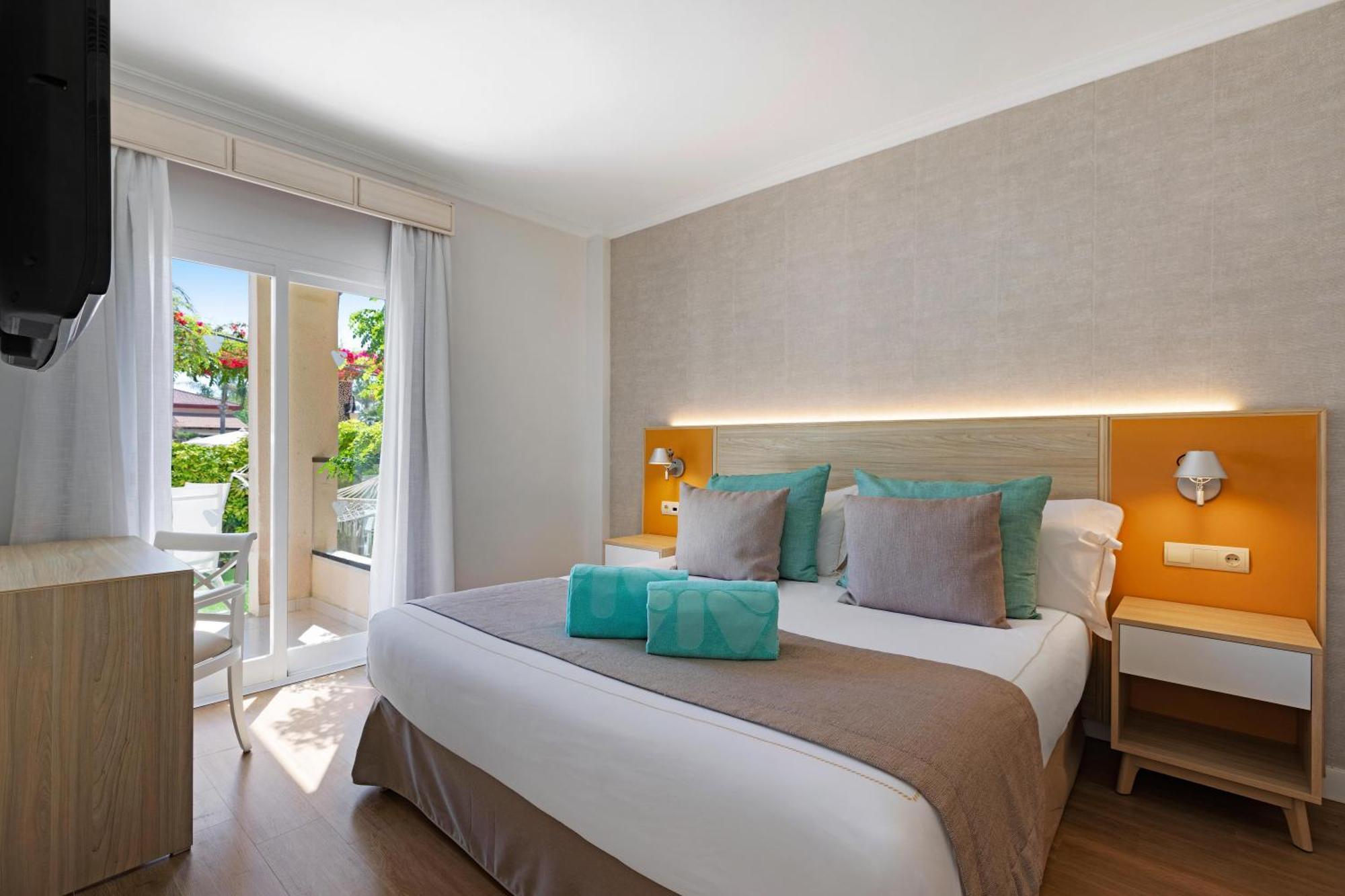 Viva Blue & Spa Playa de Muro  Exterior photo