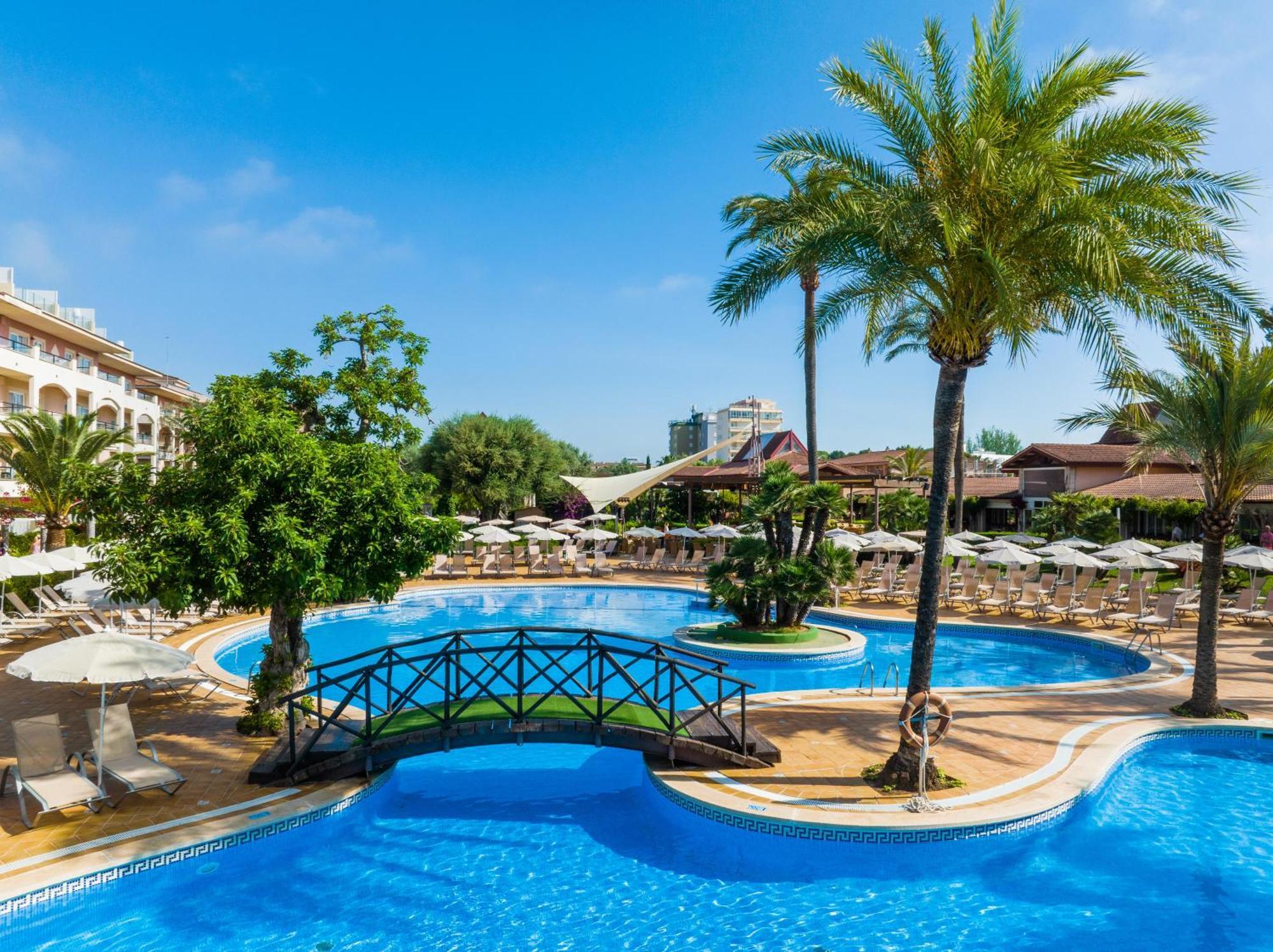 Viva Blue & Spa Playa de Muro  Exterior photo